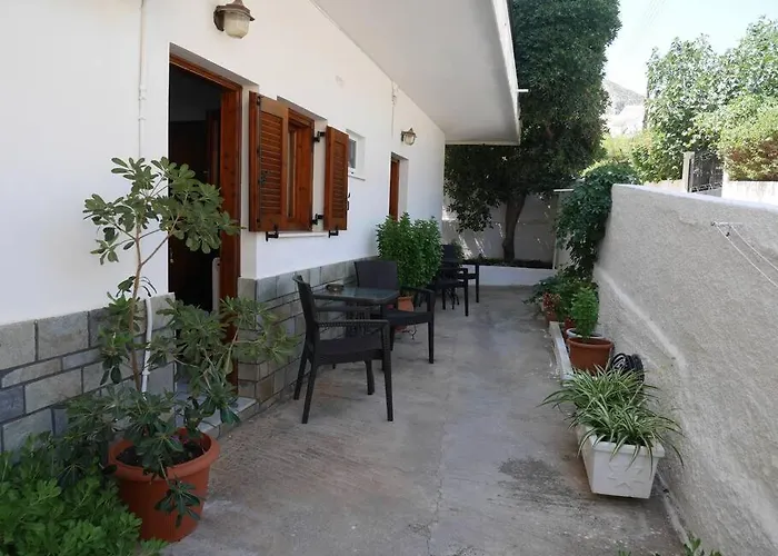 דירה Chrysoula's Convenient Triple With Yard